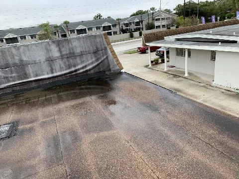 Roof detail 4