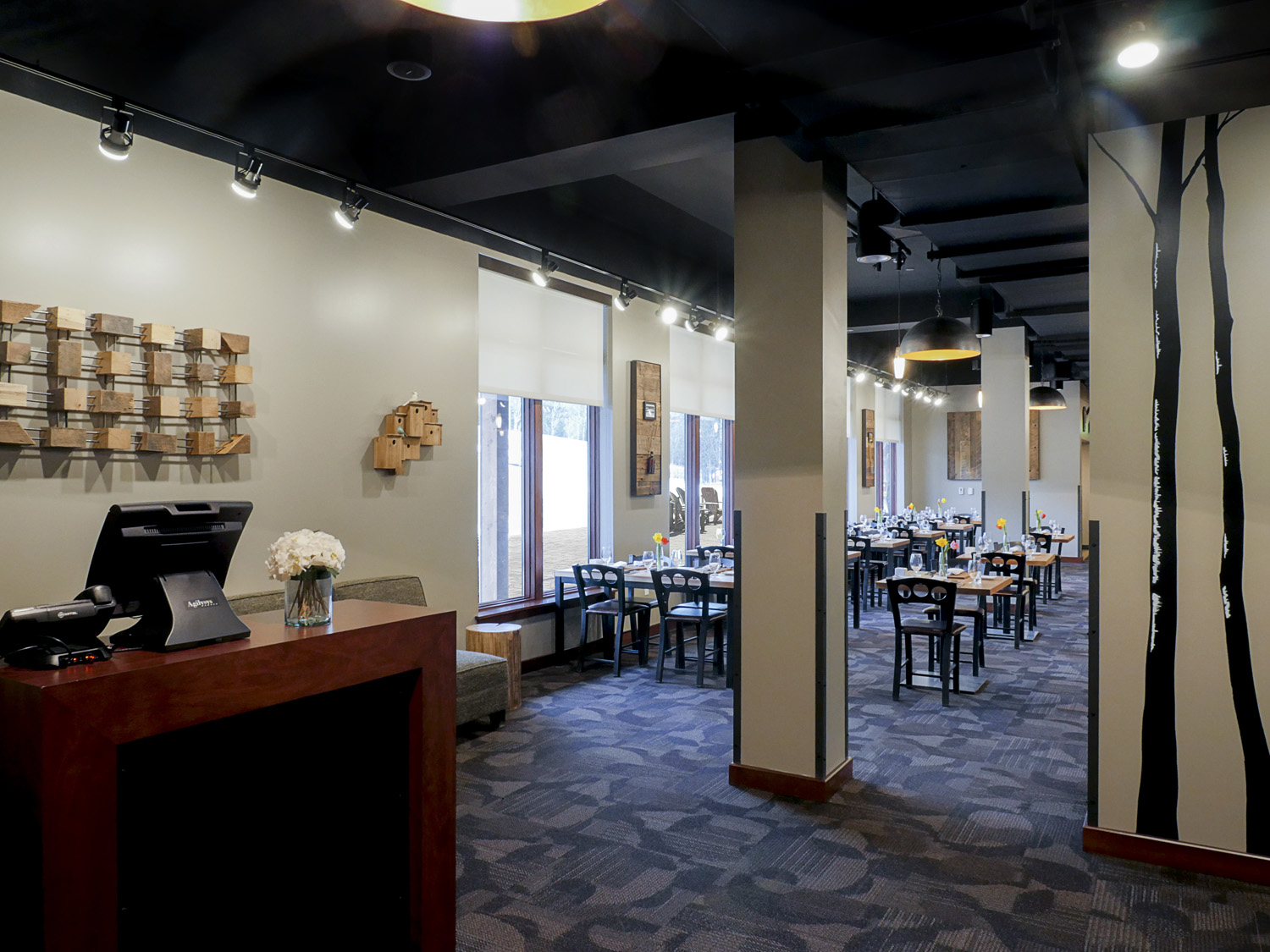 Willoughby's Restaurant - Gallery Image