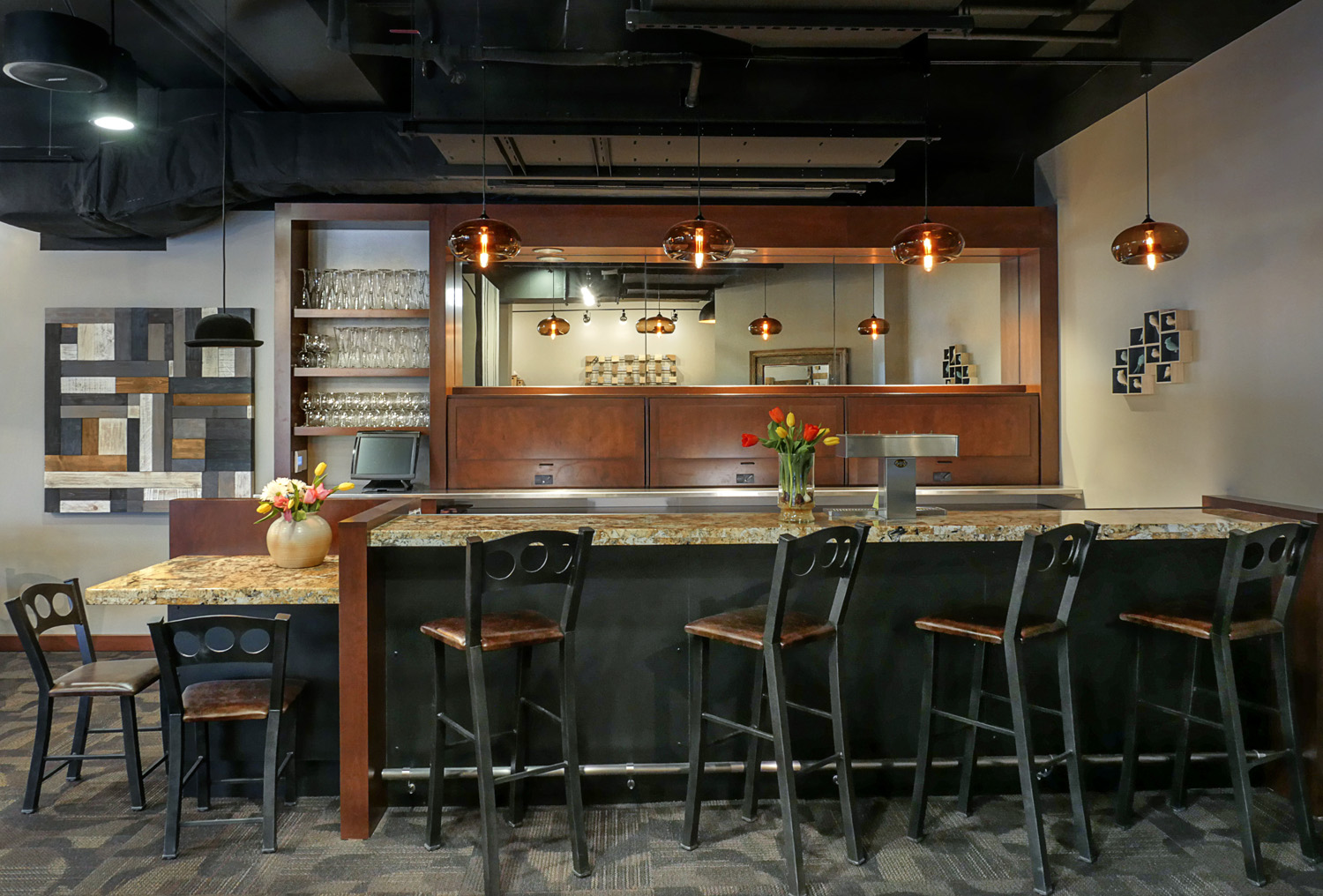 Willoughby's Restaurant - Gallery Image